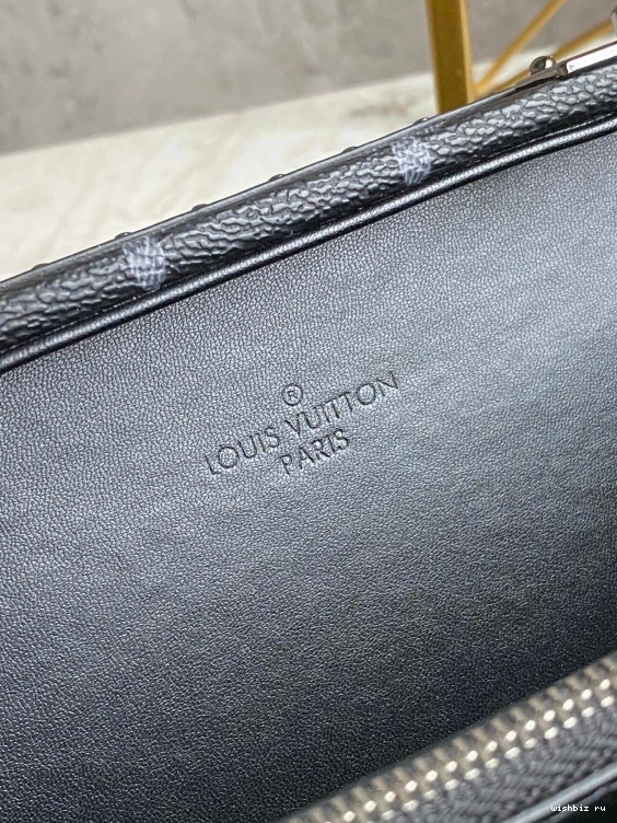 WIS CHANELUTCH VUITTON BOX LOUIS 0816